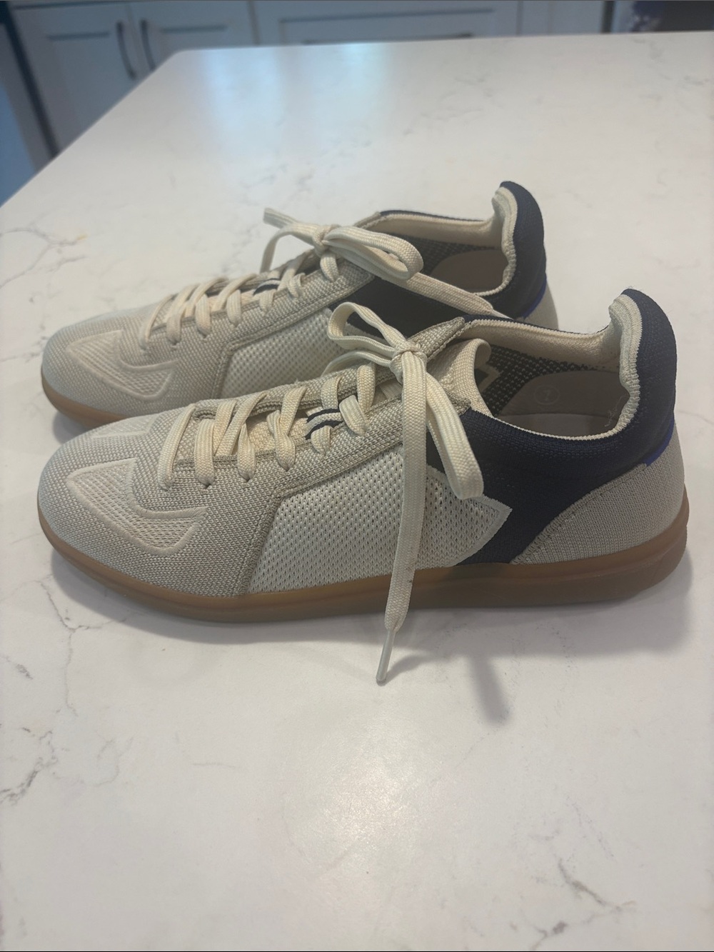 The‎ RSO1 Sneaker in Hudson by Rothy's Cream and Navy Mesh Sneakers